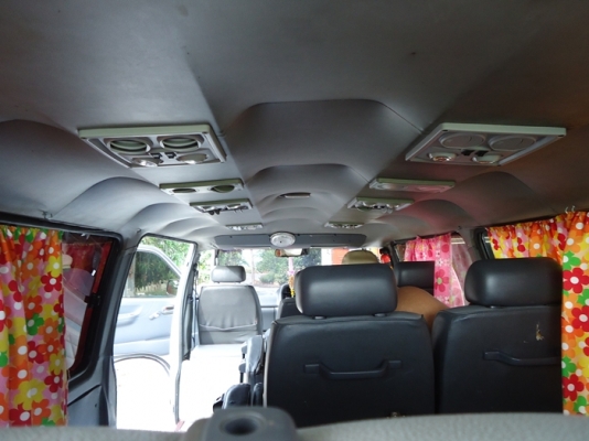 รถตู้  Toyota  hiace  เครื่องดี  แก๊ส lpg หัวฉีด ขับดี ประหยัด  เครื่องยนต์ ดี   อัตราเร่งดี  เดินเบาเรียบ ประหยัดครับ