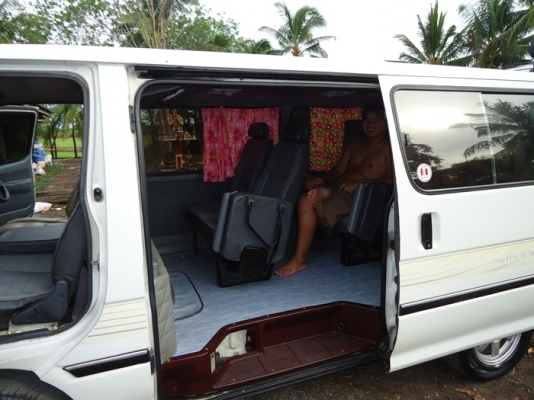 รถตู้  Toyota  hiace  เครื่องดี  แก๊ส lpg หัวฉีด ขับดี ประหยัด  เครื่องยนต์ ดี   อัตราเร่งดี  เดินเบาเรียบ ประหยัดครับ