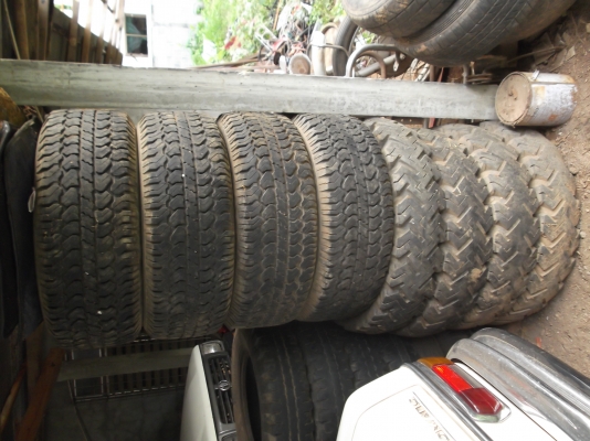 ยาง มิชลินดอกยางลึก  และยาง ก.ไก่