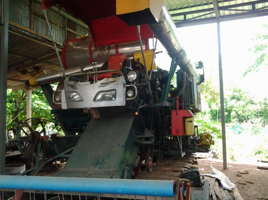ขายรถเกี่ยวไทเจริญพร้อมเทลอร์