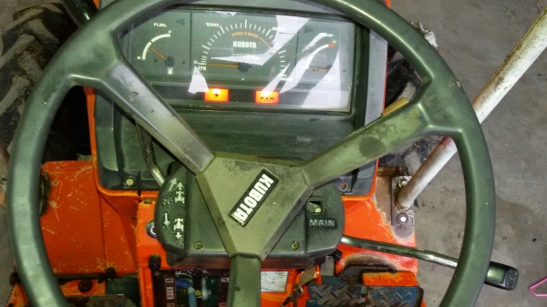 ขายคูโบต้าl 22  พวงมาลัยเพาเวอร์2เพลาสภาพพร้อมใช่ครับระบบใช่งานได้ดี เดิมมากครับ