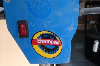 เครื่องขัดไม่ปาเก้