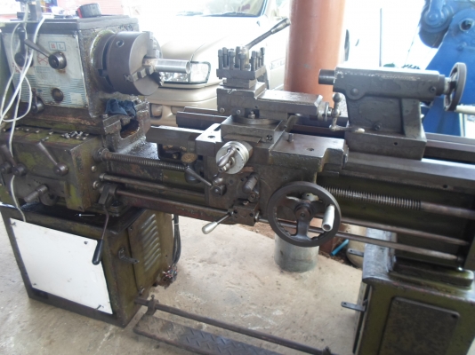 เครื่องกลึง 5 ฟุต 3 เพลา เกียร์บล็อก พร้อมใช้งาน 69,000  ด่วน !!!!!