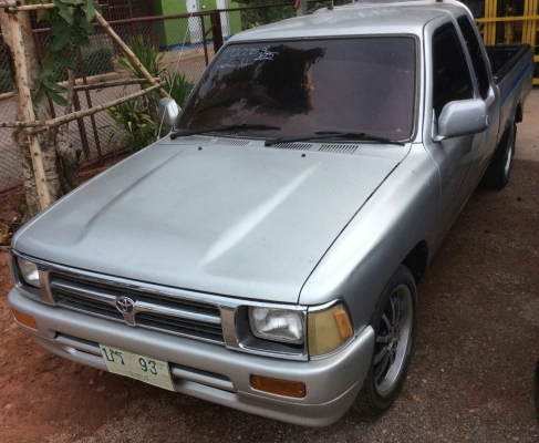 ขายรถกะบะ TOYOTA ไมตรี้แค๊ป ปลายปี94  ล้อแม็กขอบ 17 " กะบะแม็กซ์ไลเนอร์ รถใช้งานอยู่ ขายตามสภาพ 105,000บาท