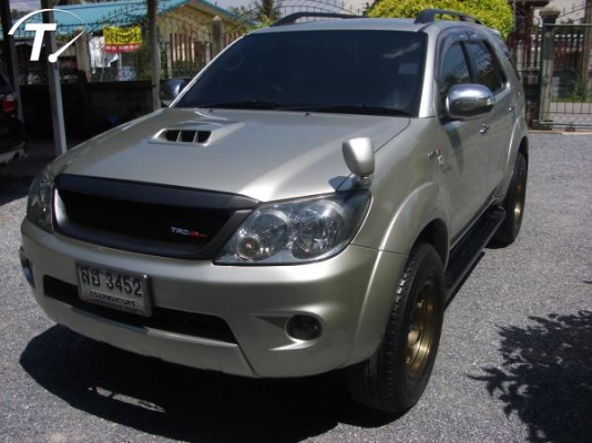 ขาย ฟอร์จูนเนอร์ เกียร์ AT 4*4 ตัวท๊อป  รถสวยมากเข้ามาดูเลยคับ