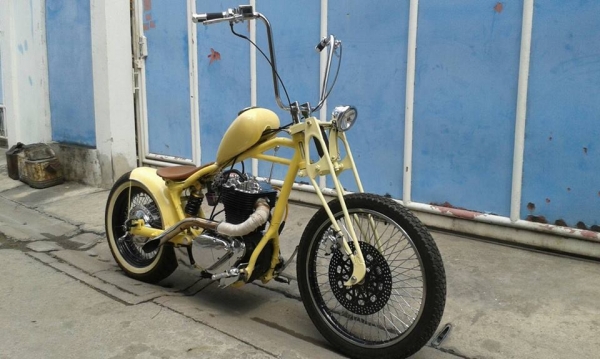 ร้อนเงิน ขายด่วนๆ งานสร้างแนว old school 400cc. หน้าสปริงเกอร์ เกียร์มือ เฟรมใหม่