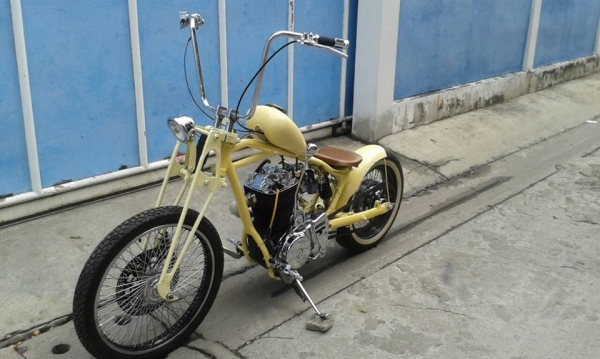 ร้อนเงิน ขายด่วนๆ งานสร้างแนว old school 400cc. หน้าสปริงเกอร์ เกียร์มือ เฟรมใหม่