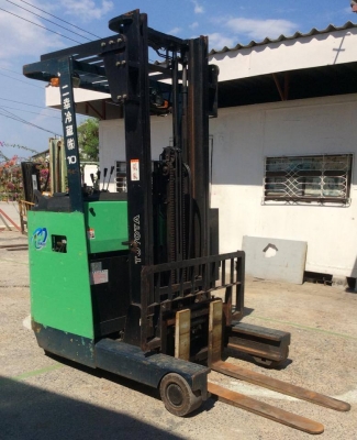 รถยกไฟฟ้าแบบยืนขับขนาด 2 ตัน เสาสูง 4 เมตร TOYOTA 7FBR20