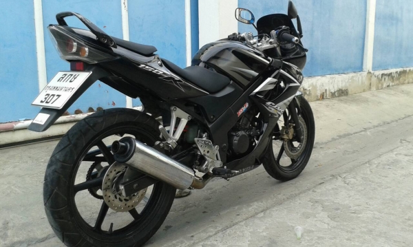 ร้อนเงินขายด่วนๆ cbr150r ปี50 ตัวคาบู ทะเบียน พร้อมโอนภาษีไม่ขาด 28500