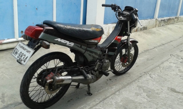 ร้อนเงิน ขายๆด่วน ฮอนด้า โนวา105ตัว ดิสหน้าหลัง พร้อมแผ่นป้ายทะเบียน 3200