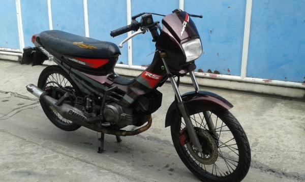 ร้อนเงิน ขายๆด่วน ฮอนด้า โนวา105ตัว ดิสหน้าหลัง พร้อมแผ่นป้ายทะเบียน 3200