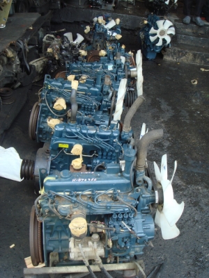 รถไถ B2440, คูโบต้า D1105