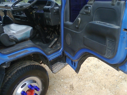 มัดจำแล้วจากพี่ใหญ่ไจถึงรออนุมัติ เปลี่ยนแปลงจะแจ้งให้ทราบคับ//6ล้อดั้มNPR 71LY ปี47 ห้างแท้ เครื่อง4HG1-130 เทอโบว์ สภาพสวยเดิม   จัดแน้นได้ 550000 คับ