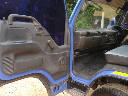 มัดจำแล้วจากพี่ใหญ่ไจถึงรออนุมัติ เปลี่ยนแปลงจะแจ้งให้ทราบคับ//6ล้อดั้มNPR 71LY ปี47 ห้างแท้ เครื่อง4HG1-130 เทอโบว์ สภาพสวยเดิม   จัดแน้นได้ 550000 คับ