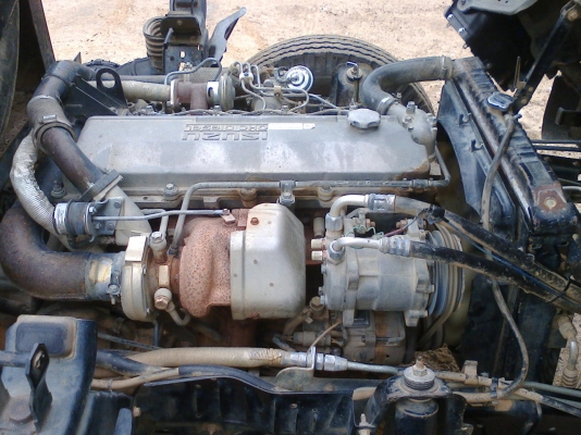 มัดจำแล้วจากพี่ใหญ่ไจถึงรออนุมัติ เปลี่ยนแปลงจะแจ้งให้ทราบคับ//6ล้อดั้มNPR 71LY ปี47 ห้างแท้ เครื่อง4HG1-130 เทอโบว์ สภาพสวยเดิม   จัดแน้นได้ 550000 คับ