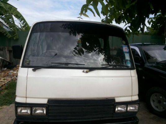 ขายถูก URVAN เครื่อง TD27 ขับได้ มีทะเบียน