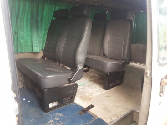 ขายถูก URVAN เครื่อง TD27 ขับได้ มีทะเบียน