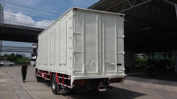 ขาย รถบรรทุกหกล้อ HINO FG 212 แรงม้า ตู้ 10 บาน ยาว 7.20 เมตร สภาพสวย จดทะเบียนปี 2551/2008 สนใจติดต่อ 081-4825911 คุณ พิมพ์ขาย ISUZU TFR ห้องเย็น 200 แรงม้า ยาว 7.20 เมตร กว้าง 2.35 เมตร สภาพสวย พร้อมใช้ สนใจโทร 081-4825911 คุณ พิมพ์ใจ 085-0097969 คุณ รุ