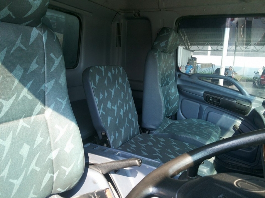 ขาย รถบรรทุกหกล้อ HINO FG 212 แรงม้า ตู้ 10 บาน ยาว 7.20 เมตร สภาพสวย จดทะเบียนปี 2551/2008 สนใจติดต่อ 081-4825911 คุณ พิมพ์ขาย ISUZU TFR ห้องเย็น 200 แรงม้า ยาว 7.20 เมตร กว้าง 2.35 เมตร สภาพสวย พร้อมใช้ สนใจโทร 081-4825911 คุณ พิมพ์ใจ 085-0097969 คุณ รุ