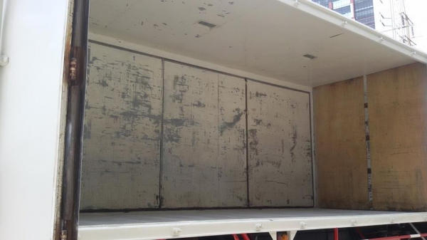 ขาย รถบรรทุกหกล้อ HINO FG 212 แรงม้า ตู้ 10 บาน ยาว 7.20 เมตร สภาพสวย จดทะเบียนปี 2551/2008 สนใจติดต่อ 081-4825911 คุณ พิมพ์ขาย ISUZU TFR ห้องเย็น 200 แรงม้า ยาว 7.20 เมตร กว้าง 2.35 เมตร สภาพสวย พร้อมใช้ สนใจโทร 081-4825911 คุณ พิมพ์ใจ 085-0097969 คุณ รุ