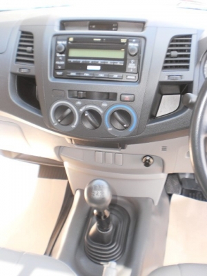 TOYOTA HILUX VIGO D4D Single ตอนเดียว 2.5 เกียร์ธรรมดา ปี 2011 TOYOTA HILUX VIGO D4D Single ตอนเดียว 2.5 เกียร์ธรรมดา ปี 2011