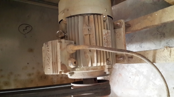 ขายเครื่องบด สแตนเลส ลดราคาครับ ขายเครื่องบด สแตนเลส ลดราคาครับ