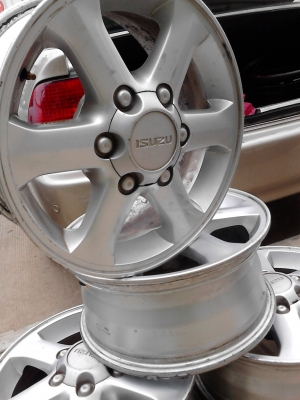 ขอบ 16 MAG ISUZU สวยๆ 16 X 7 JJ. ติดต่อ.081-427-3941 ขอบ 16 MAG ISUZU สวยๆ 16 X 7 JJ. ติดต่อ.081-427-3941