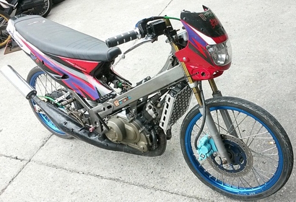 Dash แว๊นซ์ๆภายนอกในเดิม Dash แว๊นซ์ๆภายนอกในเดิม