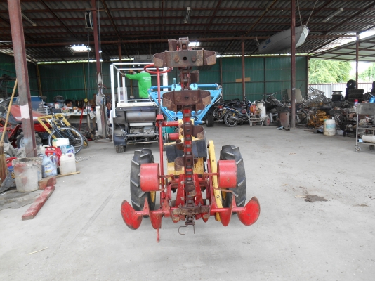 ขายรถขุดร่องดิน HINOMOTO พร้อมใช้งาน ขายรถขุดร่องดิน HINOMOTO พร้อมใช้งาน