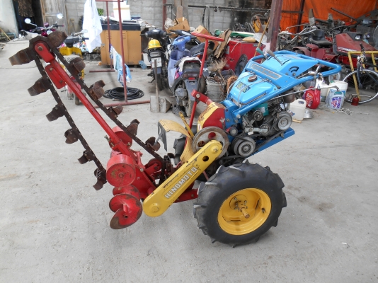 ขายรถขุดร่องดิน HINOMOTO พร้อมใช้งาน ขายรถขุดร่องดิน HINOMOTO พร้อมใช้งาน