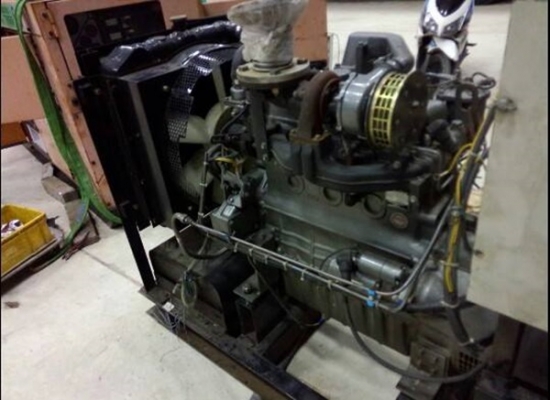 เครื่องยันม่า / ไดร์ 75 kva  (เช๊ตนอกค่ะ) สนใจโทร 089-096 2657