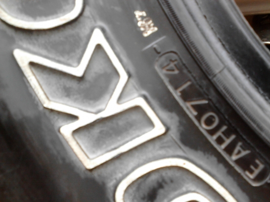 265/70R16 YOKOHAMA GEOLANDAR A/T-S มี 1 เส้น ปี 2014 TEL.081-427-3941 265/70R16 YOKOHAMA GEOLANDAR A/T-S มี 1 เส้น ปี 2014 TEL.081-427-3941