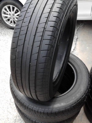 195/65R15 DUNLOP SP SPORT 230 ขายชุด 4 เส้น สวยๆ  TEL.081-427-3941