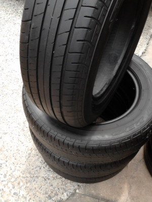 195/65R15 DUNLOP SP SPORT 230 ขายชุด 4 เส้น สวยๆ TEL.081-427-3941 195/65R15 DUNLOP SP SPORT 230 ขายชุด 4 เส้น สวยๆ TEL.081-427-3941