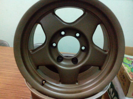 ขายล้อลายเบรดเล่ย์ 16x8 ออฟ 0 สวยๆๆครับ