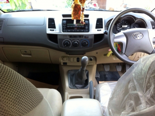ขายวีโก้แชมป์ smart cab ปี 2013 เครื่อง 2.5
