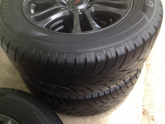 ขายล้อแม็ก TRD 18 พร้อมยาง 265/60/18 หรือรับแลก