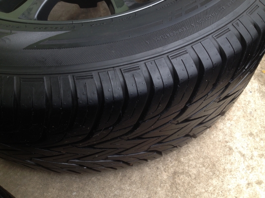 ขายล้อแม็ก TRD 18 พร้อมยาง 265/60/18 หรือรับแลก