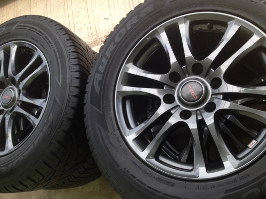 ขายล้อแม็ก TRD 18 พร้อมยาง 265/60/18 หรือรับแลก