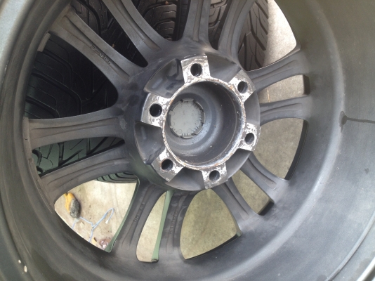 ขายล้อแม็ก TRD 18 พร้อมยาง 265/60/18 หรือรับแลก