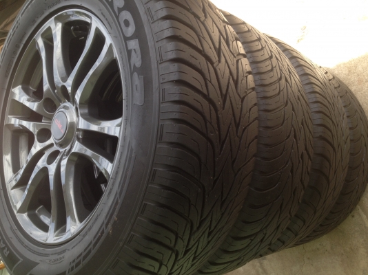 ขายล้อแม็ก TRD 18 พร้อมยาง 265/60/18 หรือรับแลก