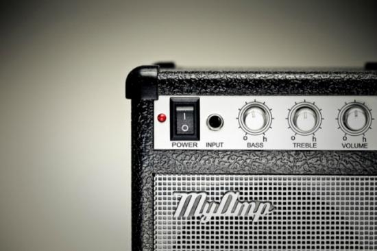 ลำโพงตู้แอมป์พกพา