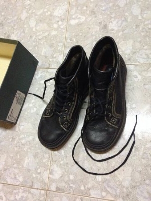ขายรองเท้าหนัง BLACK CLARKS แท้ มือสอง สภาพยังใหม่ๆ