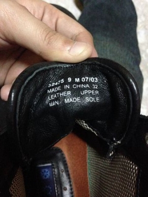 ขายรองเท้าหนัง BLACK CLARKS แท้ มือสอง สภาพยังใหม่ๆ ขายรองเท้าหนัง BLACK CLARKS แท้ มือสอง สภาพยังใหม่ๆ