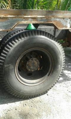 รถเทเลอร์ท้ายเป็ด ยี่ห้ออีซูซุ ขนาด 195 แรงม้า เกียร์กระแทก รถปี95 รถเทเลอร์ท้ายเป็ด ยี่ห้ออีซูซุ ขนาด 195 แรงม้า เกียร์กระแทก รถปี95