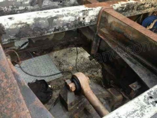 รถเทเลอร์ท้ายเป็ด ยี่ห้ออีซูซุ ขนาด 195 แรงม้า เกียร์กระแทก รถปี95 รถเทเลอร์ท้ายเป็ด ยี่ห้ออีซูซุ ขนาด 195 แรงม้า เกียร์กระแทก รถปี95