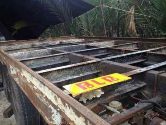 รถเทเลอร์ท้ายเป็ด ยี่ห้ออีซูซุ ขนาด 195 แรงม้า เกียร์กระแทก รถปี95 รถเทเลอร์ท้ายเป็ด ยี่ห้ออีซูซุ ขนาด 195 แรงม้า เกียร์กระแทก รถปี95