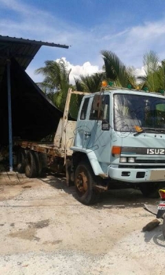 รถเทเลอร์ท้ายเป็ด ยี่ห้ออีซูซุ ขนาด 195 แรงม้า เกียร์กระแทก รถปี95 รถเทเลอร์ท้ายเป็ด ยี่ห้ออีซูซุ ขนาด 195 แรงม้า เกียร์กระแทก รถปี95