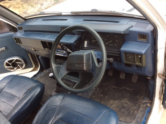 รถกระบะมิตซูแคป ปี91 เครื่องดีเซลเดิม 4D56 เกียร์ธรรมดา เพาเวอร์ ภายในสวยเดิม แอร์หนาว ตัวถังบางเดิมทั้งคัน ตะเข็บเดิม สีบางทุกชิ้น คัสซีไม่ผุ เครื่องดี เกียร์แน่น แม็ก15 รถขับดีครับ