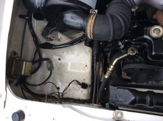 รถกระบะมิตซูแคป ปี91 เครื่องดีเซลเดิม 4D56 เกียร์ธรรมดา เพาเวอร์ ภายในสวยเดิม แอร์หนาว ตัวถังบางเดิมทั้งคัน ตะเข็บเดิม สีบางทุกชิ้น คัสซีไม่ผุ เครื่องดี เกียร์แน่น แม็ก15 รถขับดีครับ